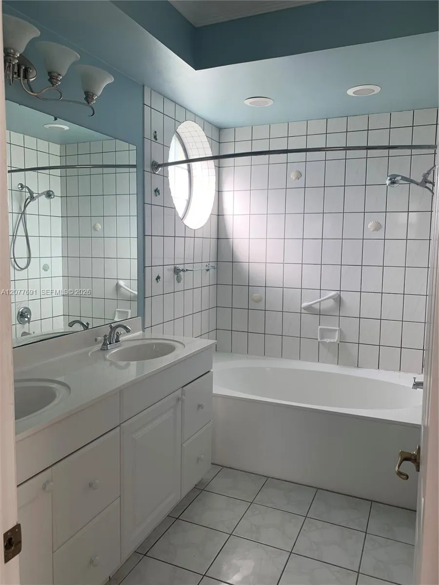 Address Not Shown Palm Beach Gardens, FL 33418