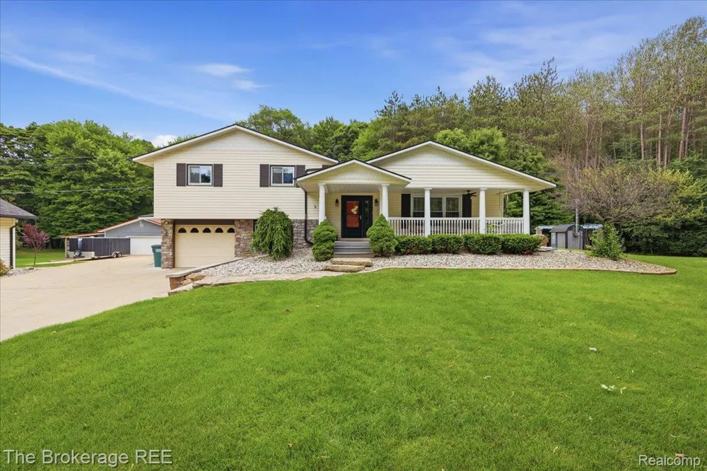 440 Elm Grove Road Elba Township, MI 48446
