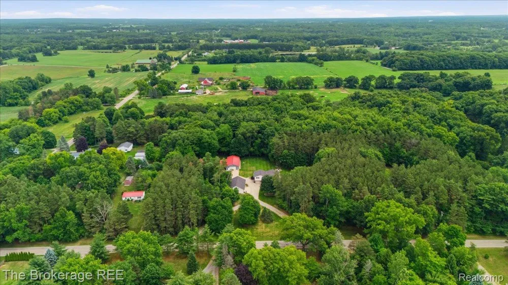 440 Elm Grove Road Elba Township, MI 48446