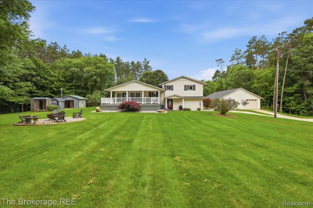440 Elm Grove Road Elba Township, MI 48446
