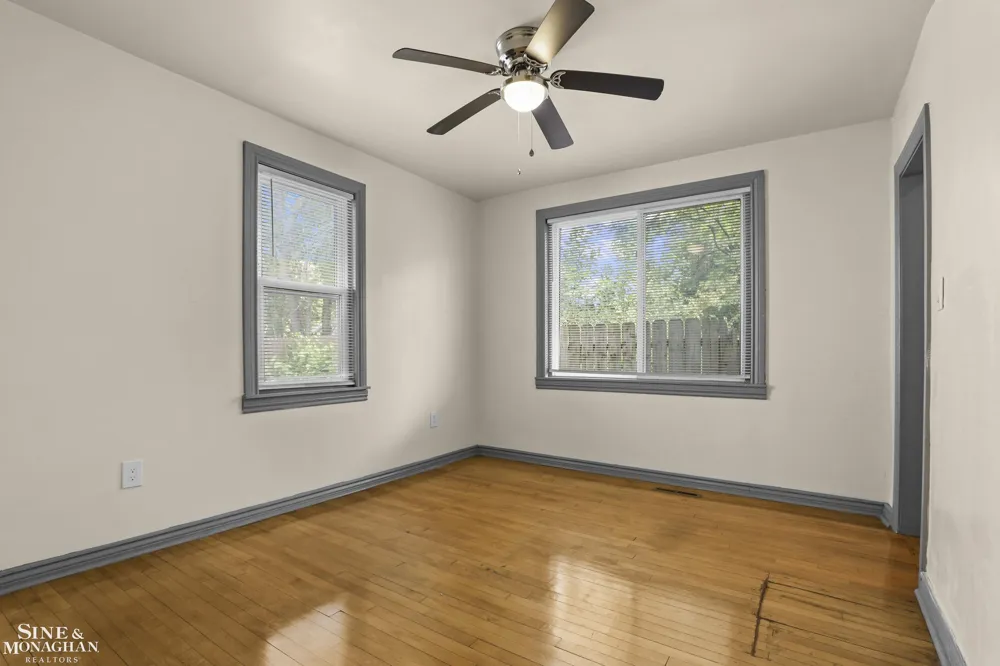 1312 E Harry Avenue Hazel Park City, MI 48030
