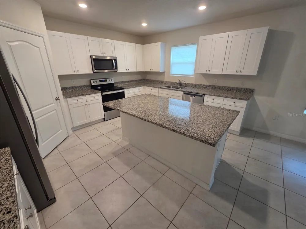 561 TALISI LOOP St Cloud, FL 34771