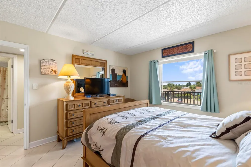 2700 OCEAN SHORE BOULEVARD #315 Ormond Beach, FL 32176