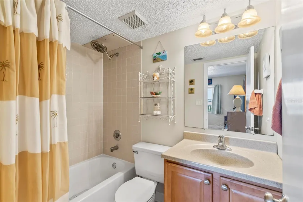 2700 OCEAN SHORE BOULEVARD #315 Ormond Beach, FL 32176
