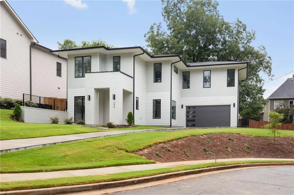 298 Creighton Avenue Scottdale, GA 30079