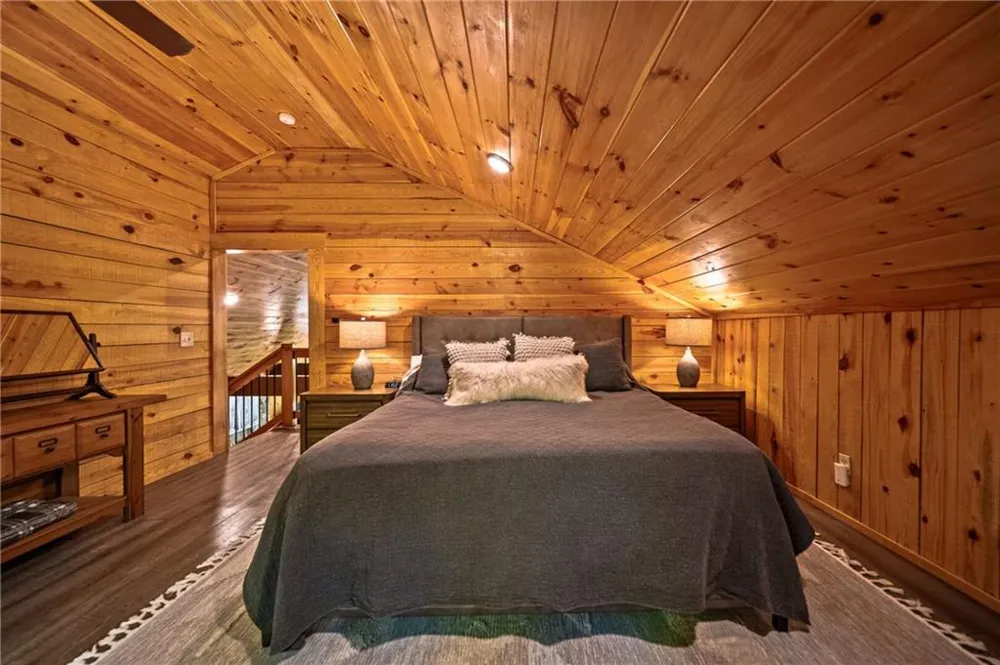 469 Lake Drive Ellijay, GA 30536