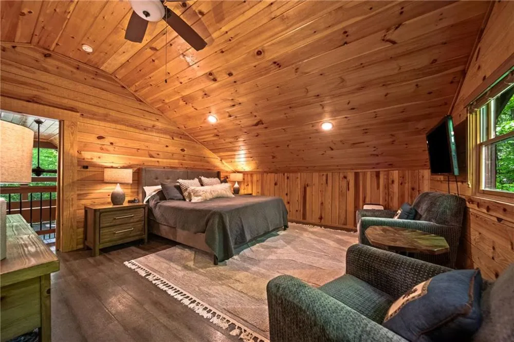 469 Lake Drive Ellijay, GA 30536