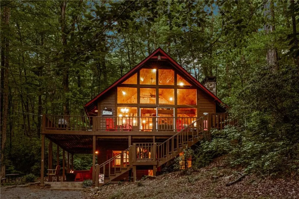 469 Lake Drive Ellijay, GA 30536