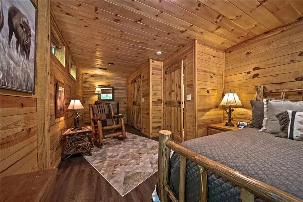 469 Lake Drive Ellijay, GA 30536