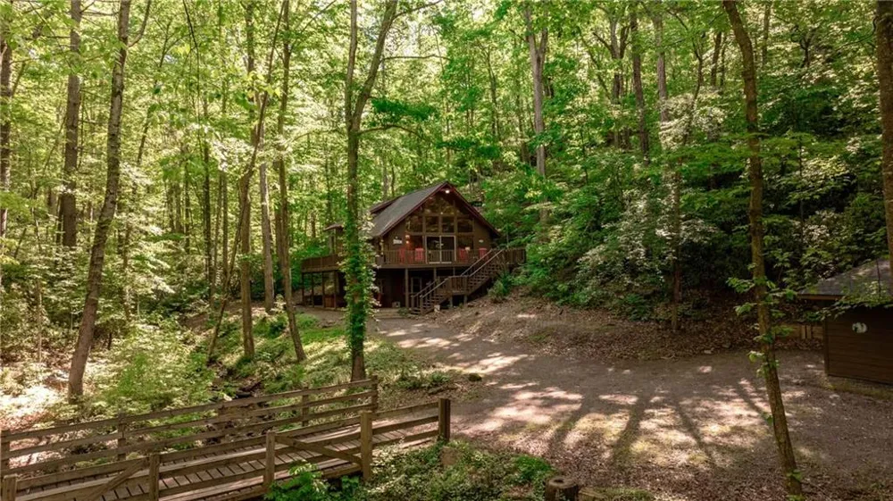 469 Lake Drive Ellijay, GA 30536