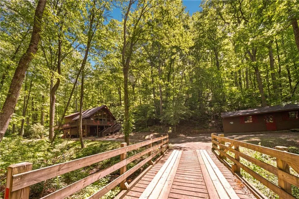 469 Lake Drive Ellijay, GA 30536