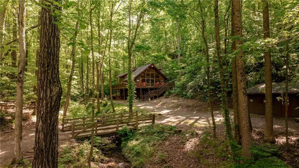 469 Lake Drive Ellijay, GA 30536