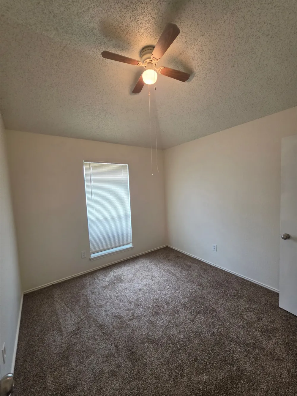 1105 Rosewood Lane Lancaster, TX 75146