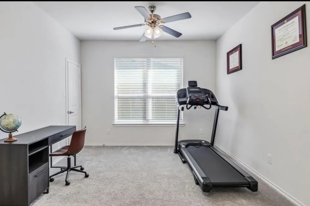 1831 Creekwood Drive Cleburne, TX 76033