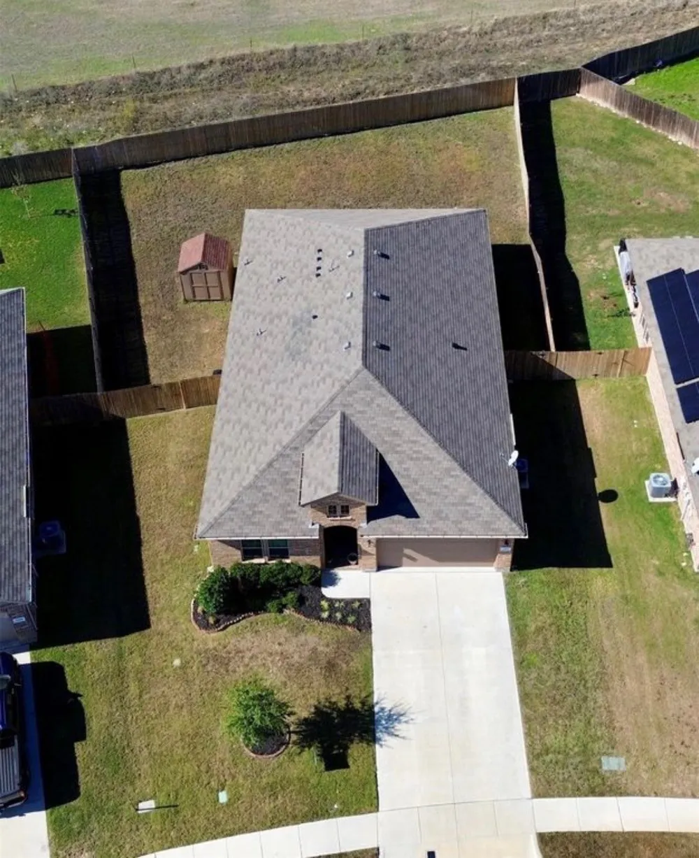1831 Creekwood Drive Cleburne, TX 76033
