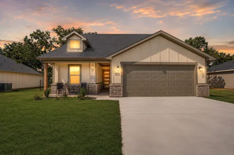 461 Peace Lily Way