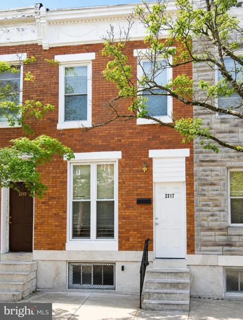 2217 W FAYETTE STREET