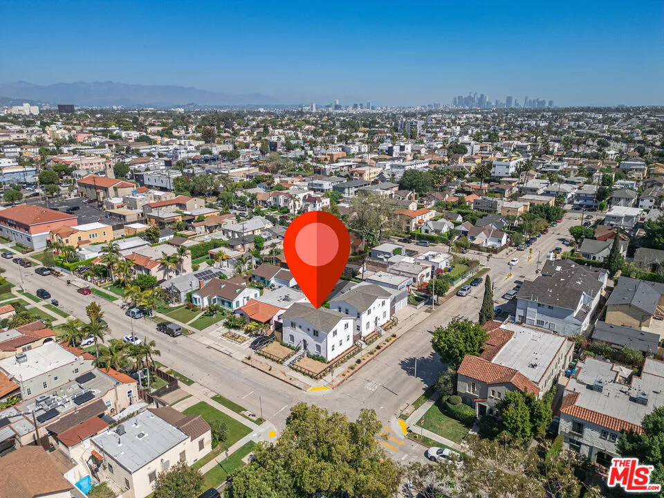 5317 Saturn Street Los Angeles, CA 90019