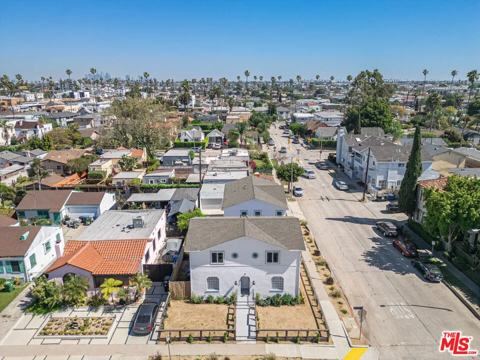 5317 Saturn Street Los Angeles, CA 90019