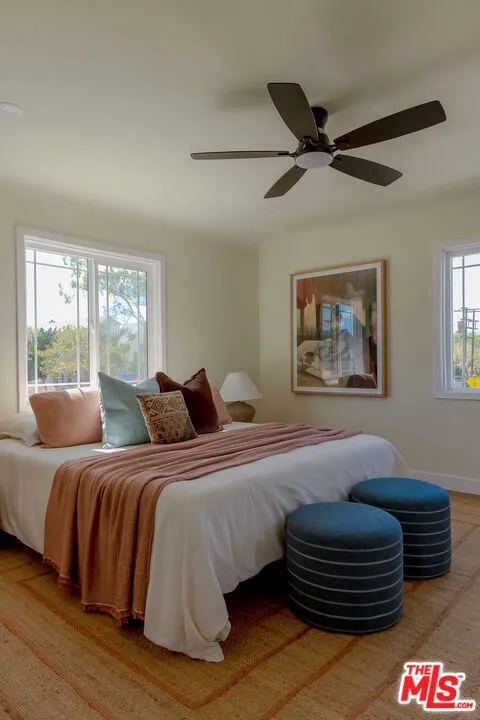 5317 Saturn Street Los Angeles, CA 90019