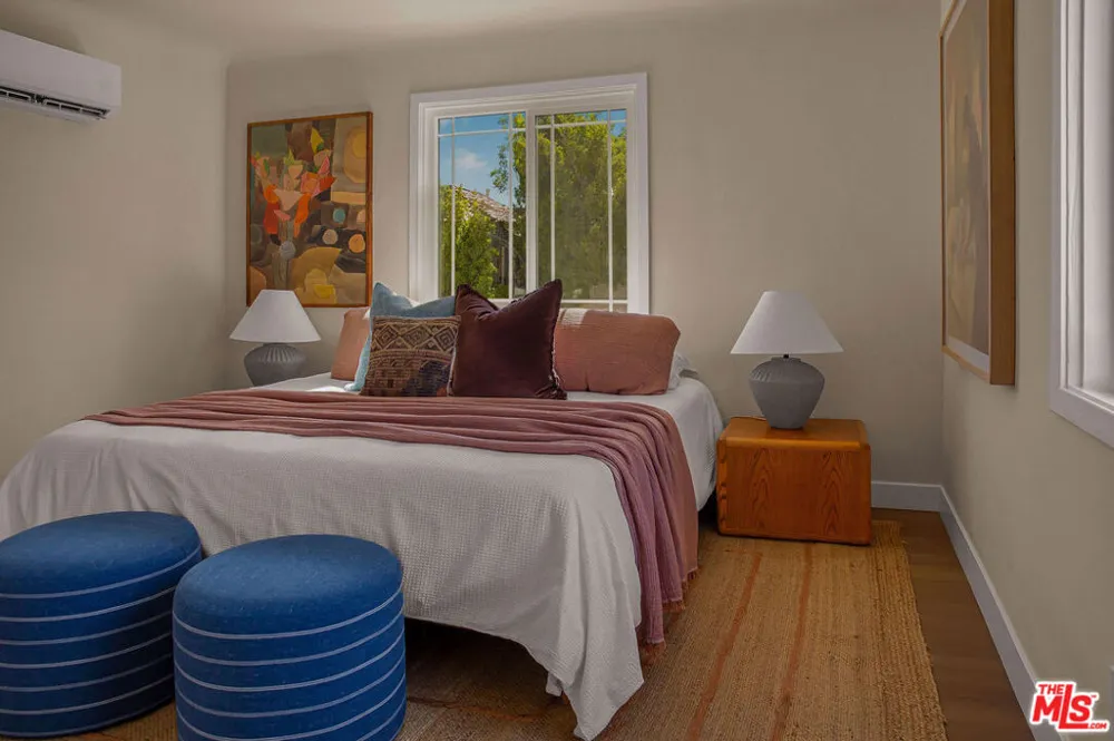 5317 Saturn Street Los Angeles, CA 90019