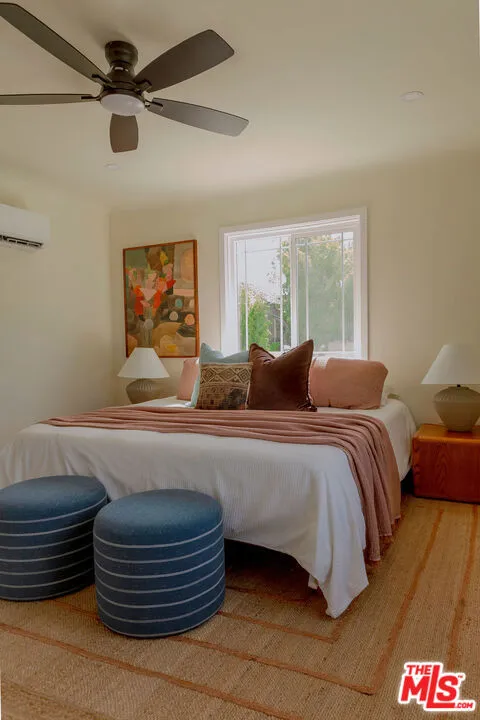 5317 Saturn Street Los Angeles, CA 90019