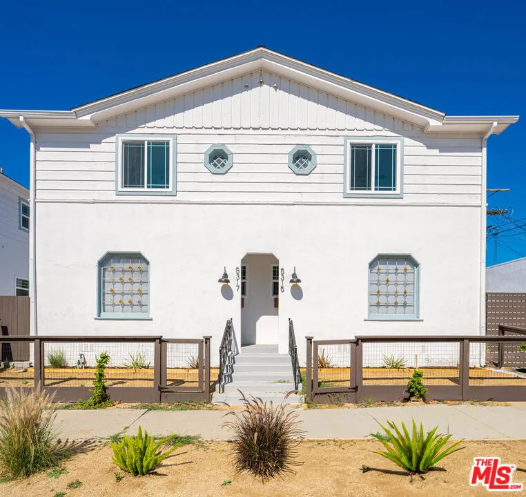 5317 Saturn Street Los Angeles, CA 90019