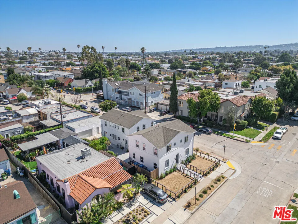 5317 Saturn Street Los Angeles, CA 90019