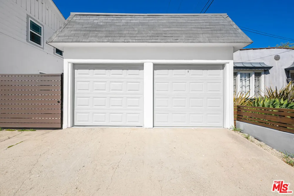 5317 Saturn Street Los Angeles, CA 90019