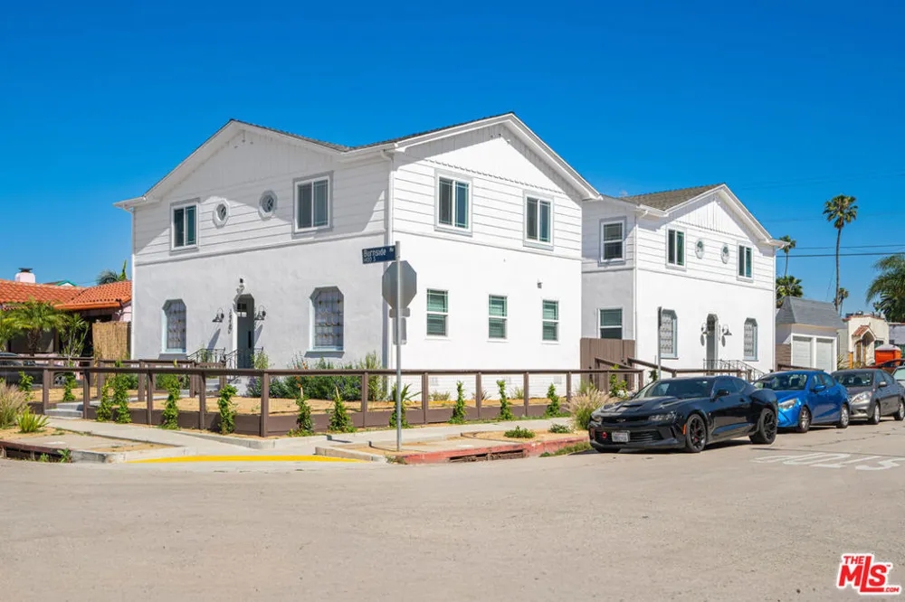 5317 Saturn Street Los Angeles, CA 90019