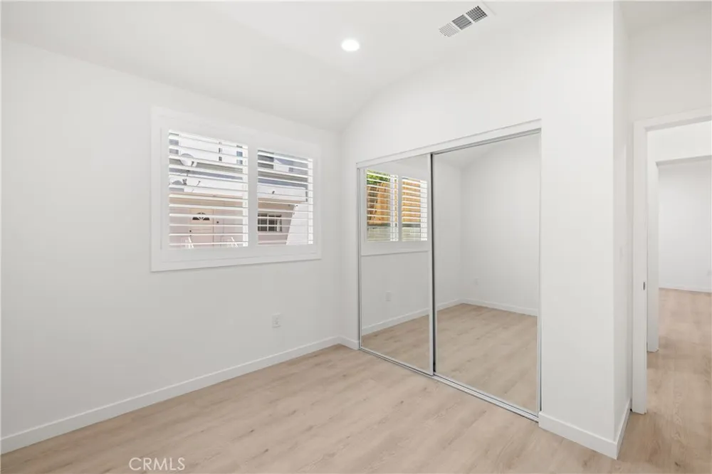 15030 Hesby Street Sherman Oaks, CA 91403