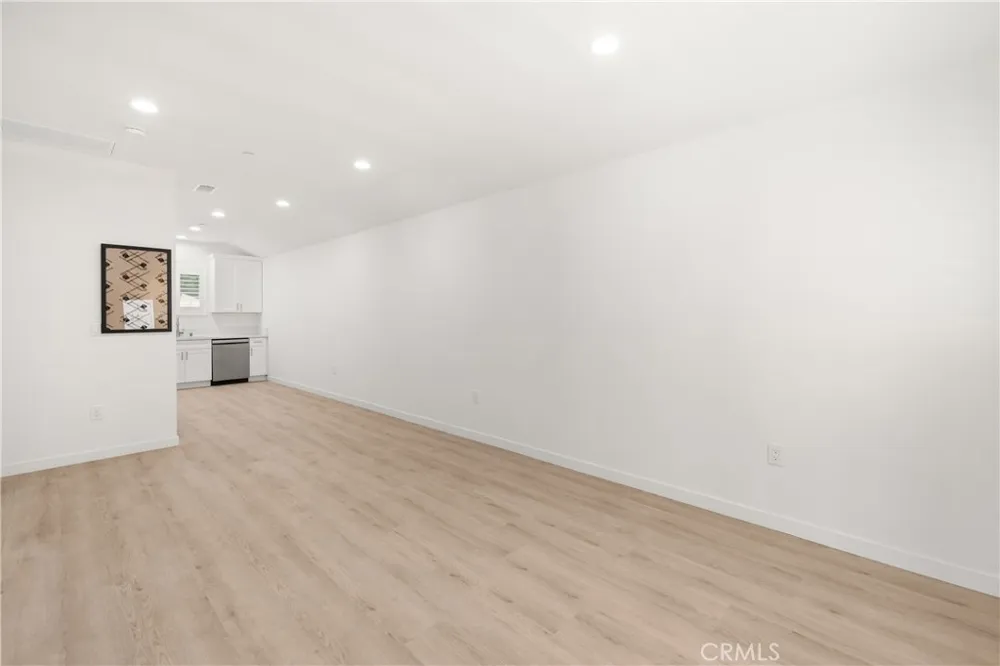 15030 Hesby Street Sherman Oaks, CA 91403