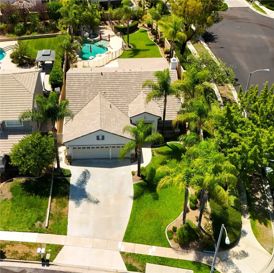 1806 Willowbluff Drive Corona, CA 92883