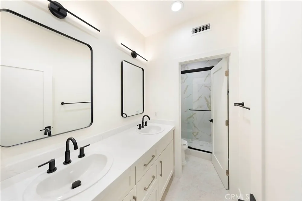 1806 Willowbluff Drive Corona, CA 92883