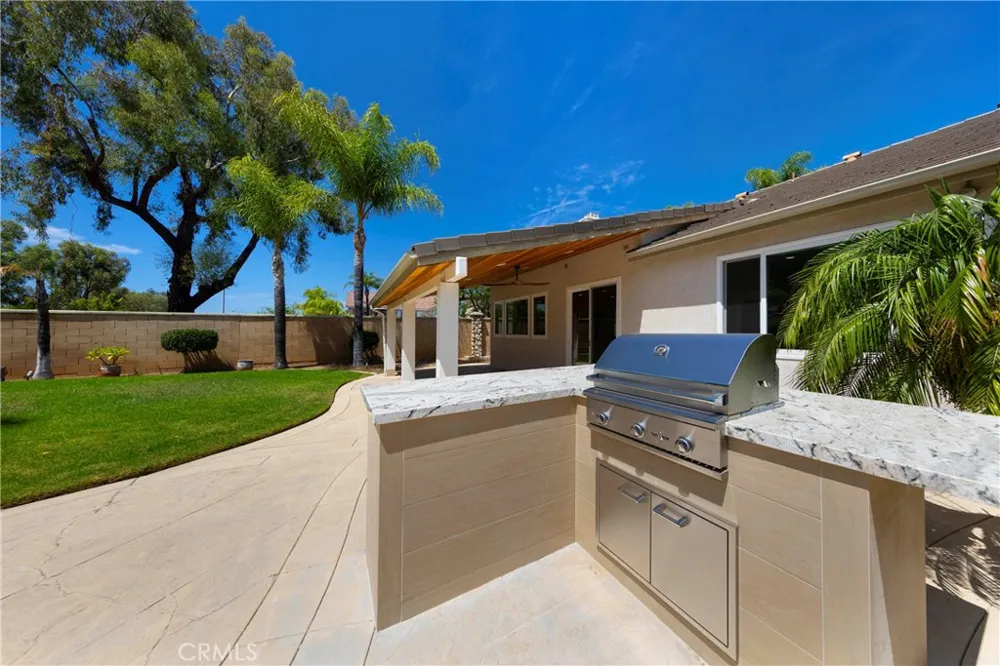 1806 Willowbluff Drive Corona, CA 92883