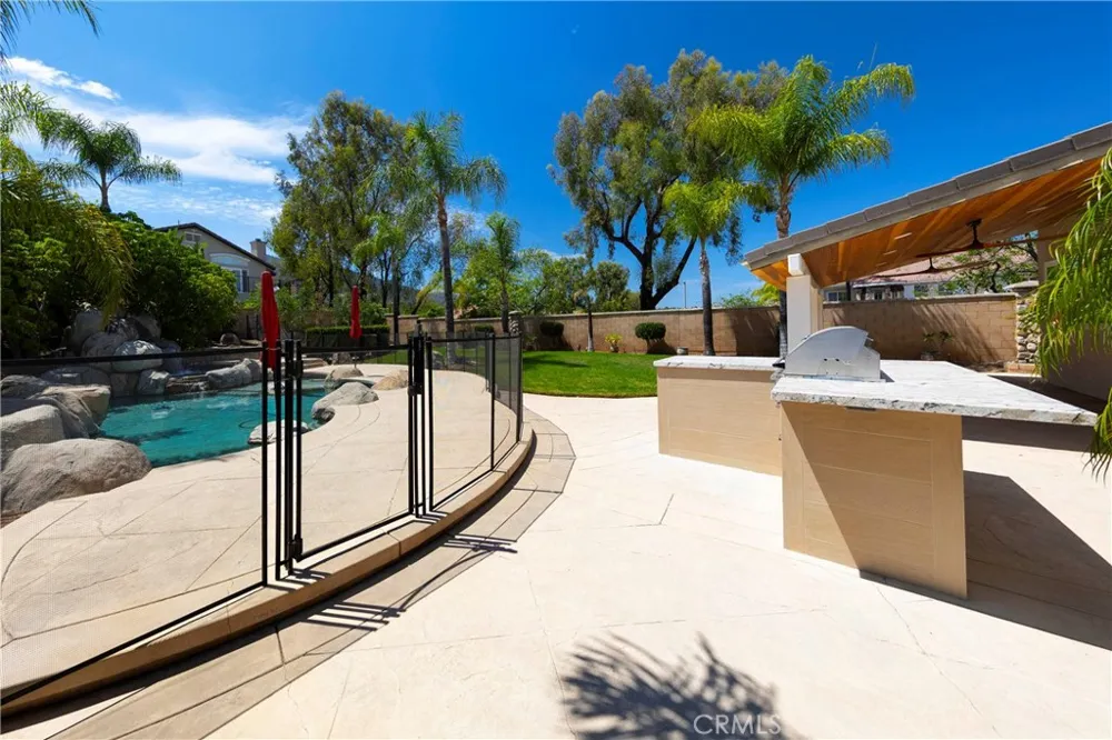 1806 Willowbluff Drive Corona, CA 92883