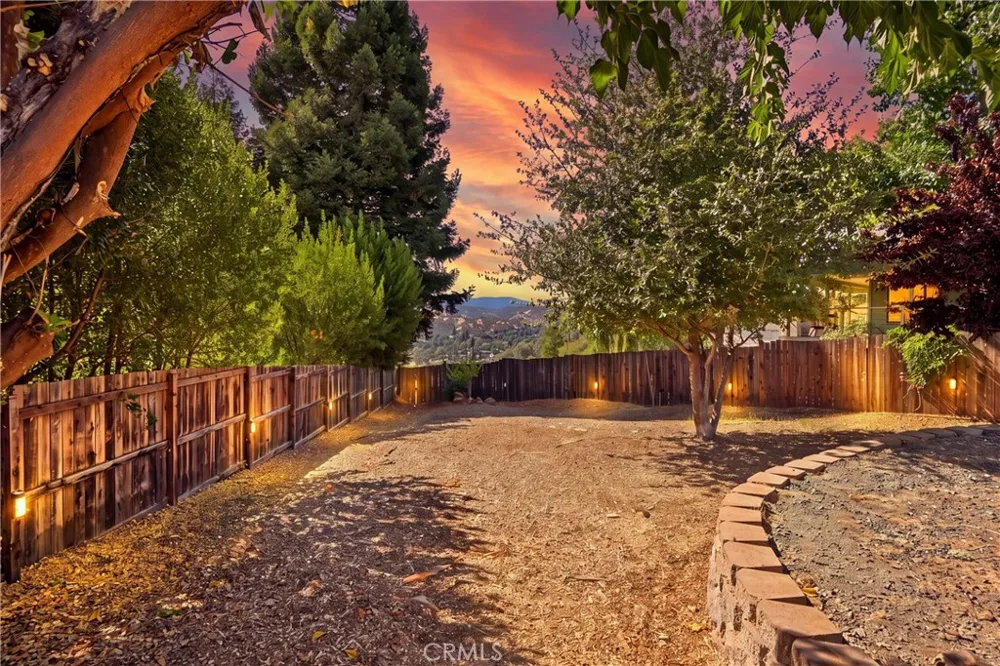 19527 Stonegate Hidden Valley Lake, CA 95467