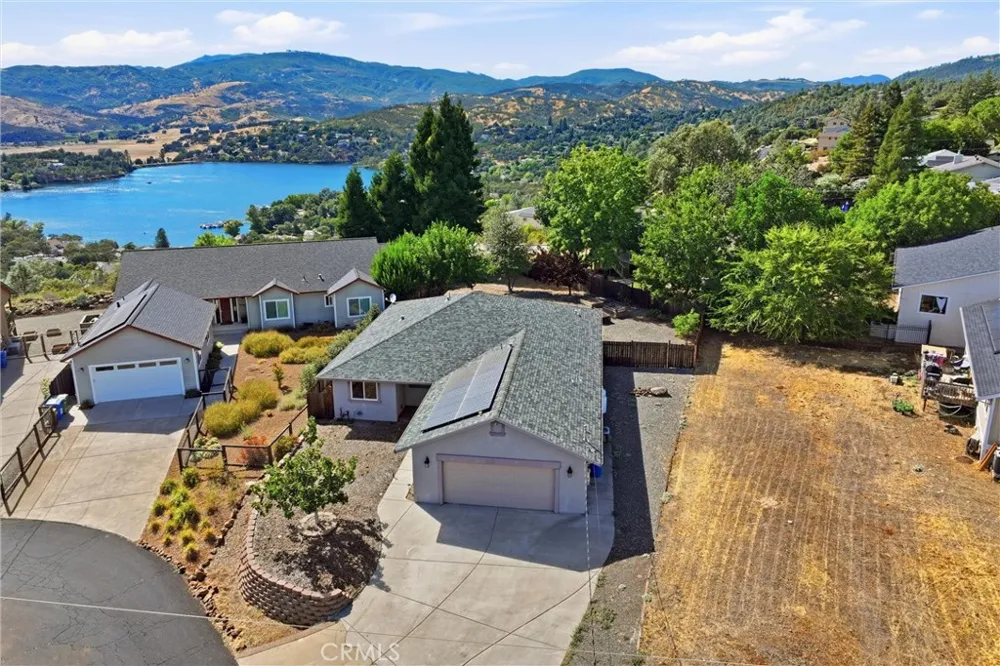 19527 Stonegate Hidden Valley Lake, CA 95467
