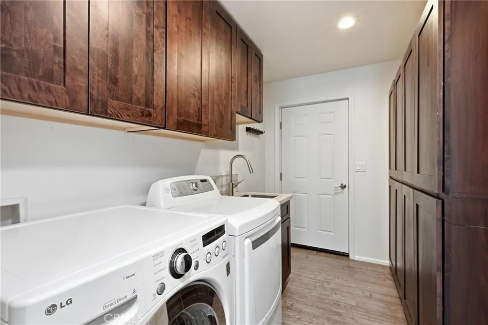 19527 Stonegate Hidden Valley Lake, CA 95467