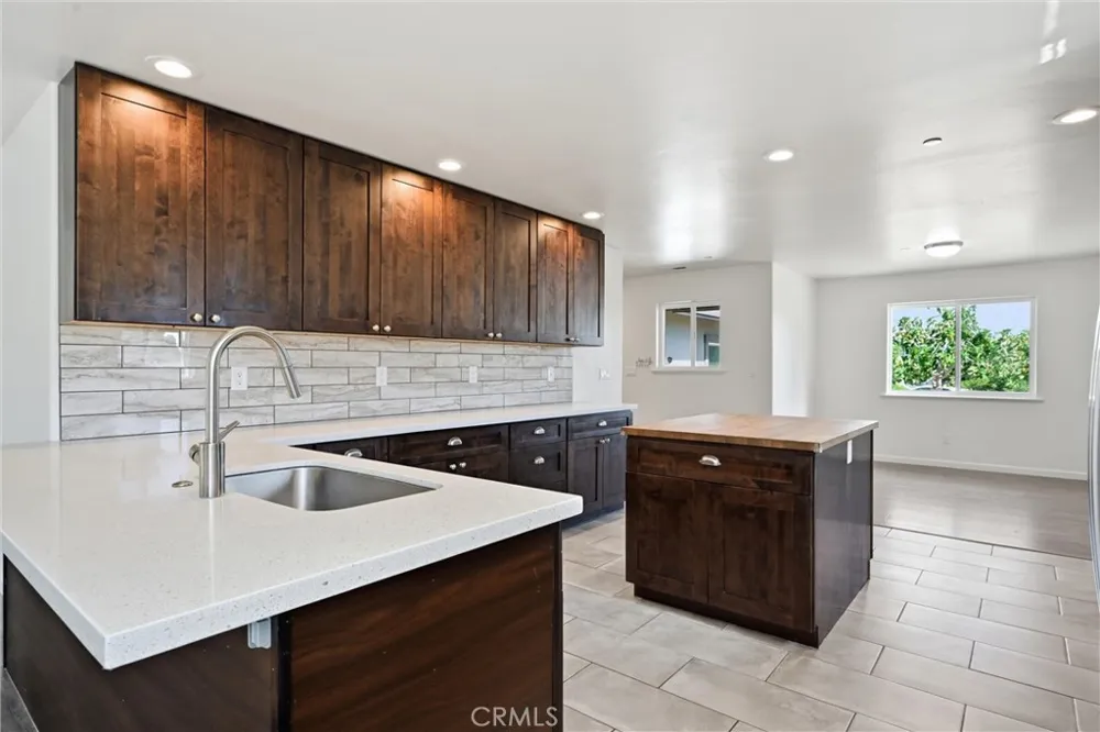 19527 Stonegate Hidden Valley Lake, CA 95467