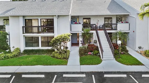 5186 GOLFVIEW COURT #1913