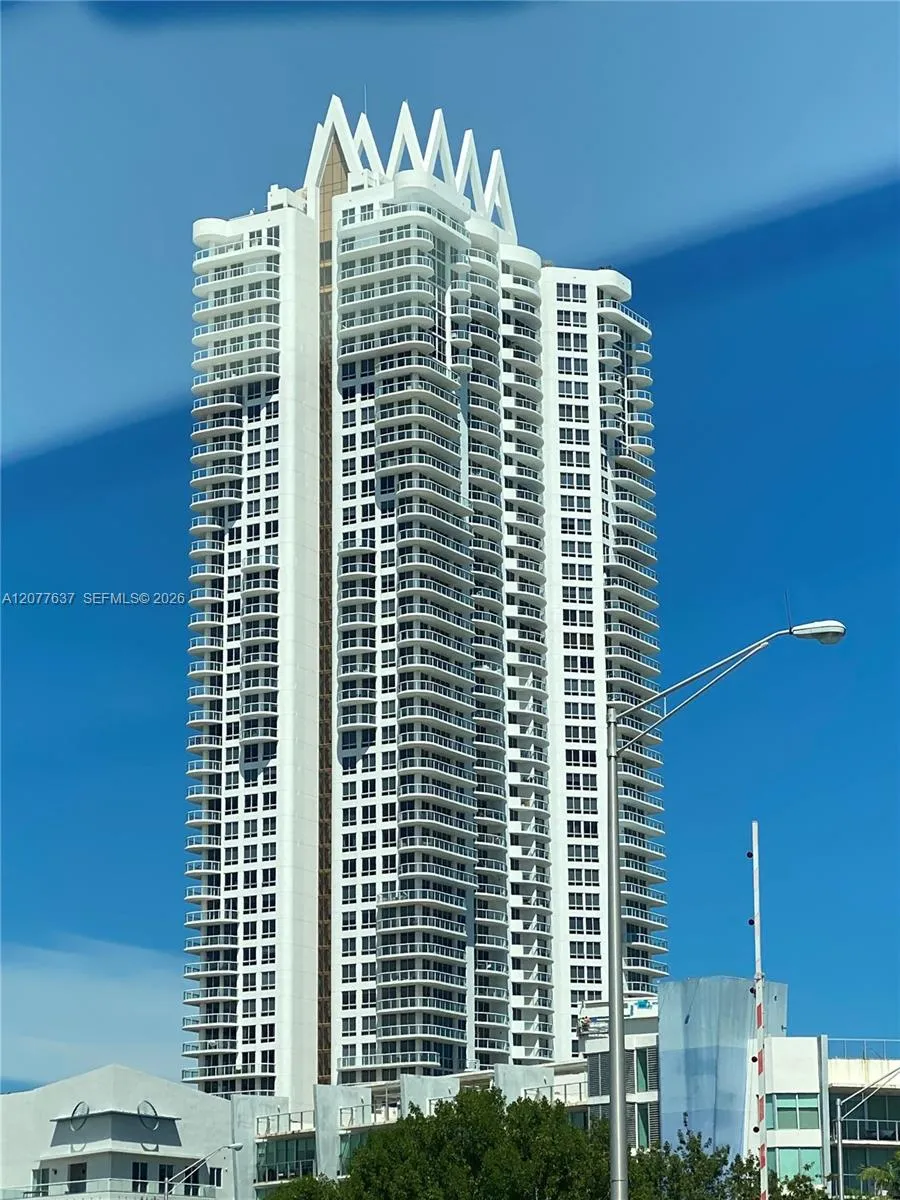 6365 Collins Ave #2005 Miami Beach, FL 33141