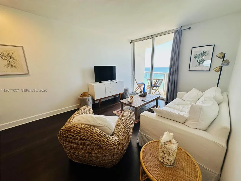 6365 Collins Ave #2005 Miami Beach, FL 33141