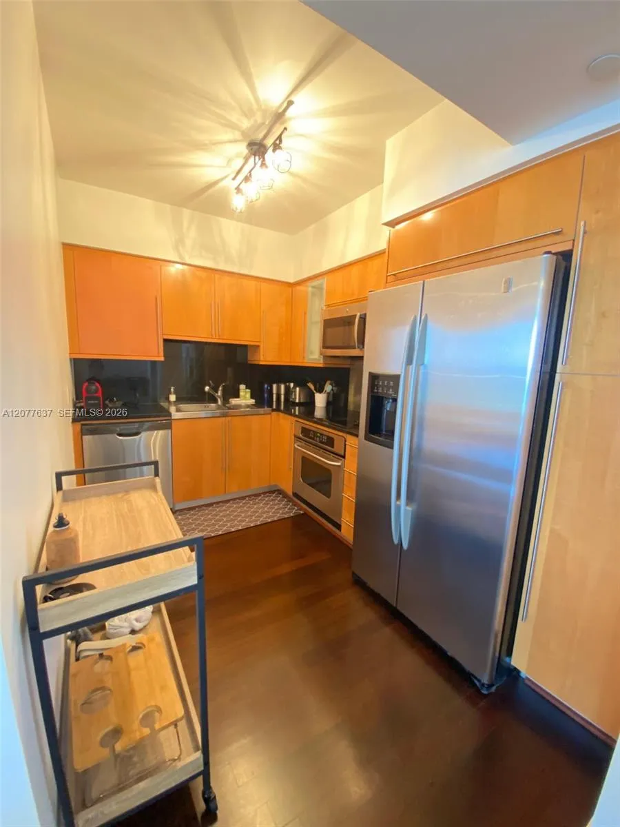 6365 Collins Ave #2005 Miami Beach, FL 33141