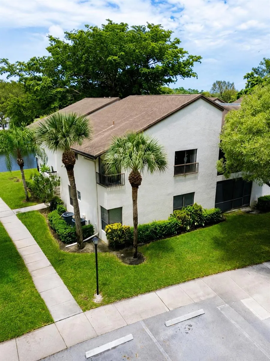 2540 CARAMBOLA CIRCLE #1831 Coconut Creek, FL 33066