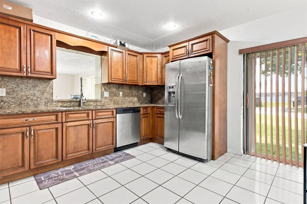 7918 HIBISCUS CIRCLE #59 Tamarac, FL 33321