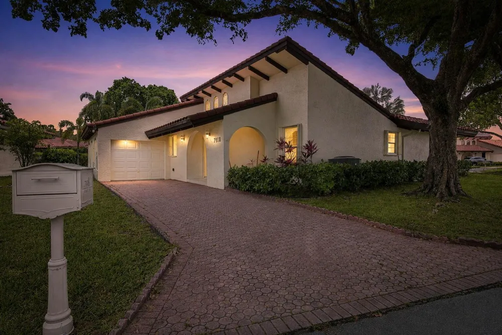 7918 HIBISCUS CIRCLE #59 Tamarac, FL 33321
