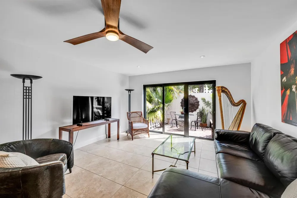 547 NE 7th Avenue #3a Fort Lauderdale, FL 33301