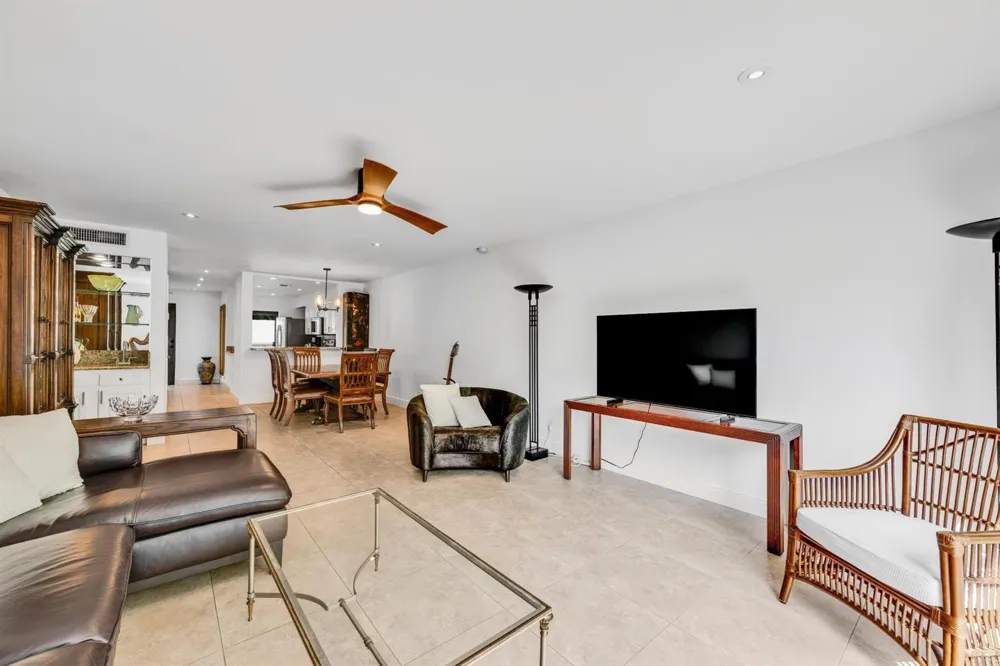 547 NE 7th Avenue #3a Fort Lauderdale, FL 33301