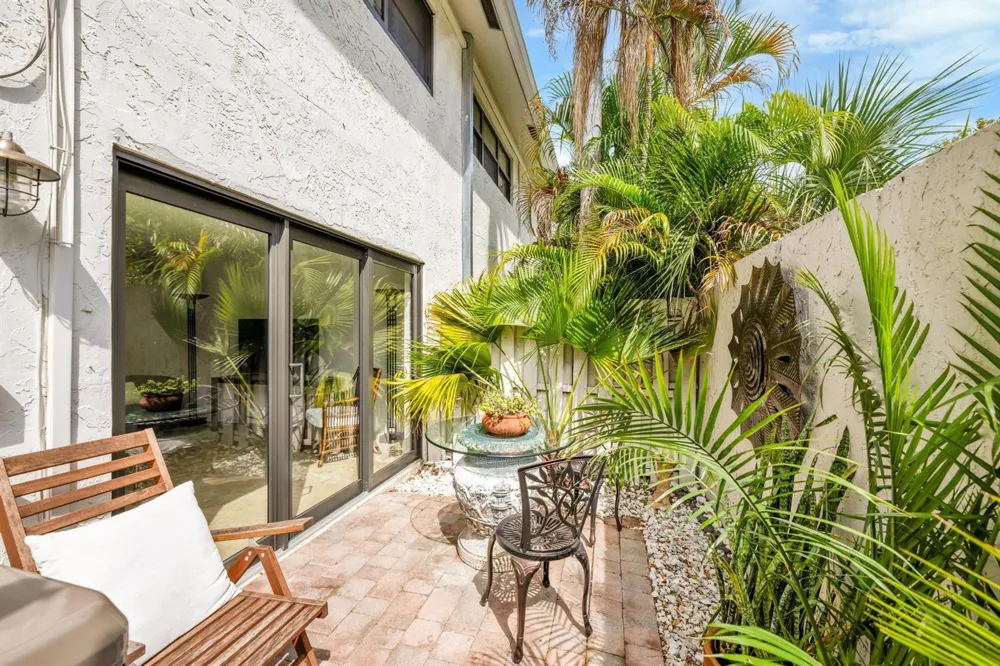 547 NE 7th Avenue #3a Fort Lauderdale, FL 33301